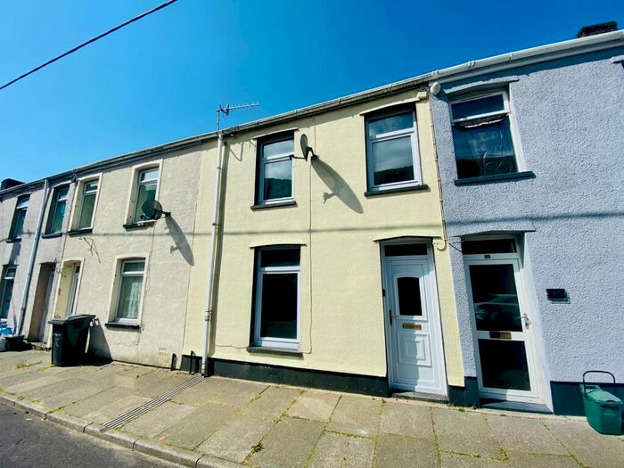 Terraced House To Rent In King Street, Cwm, NP23