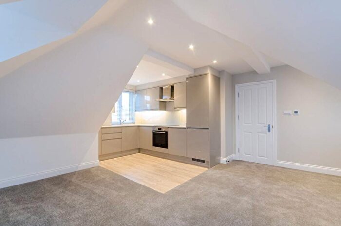 2 Bedroom Flat To Rent In Northampton Road, Croydon, CR0