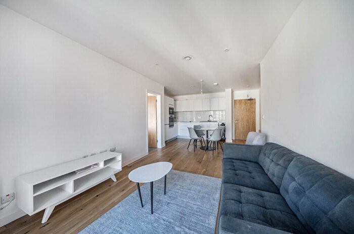 2 Bedroom Apartment To Rent In Windmill Street, Birmingham, West Midlands, B1