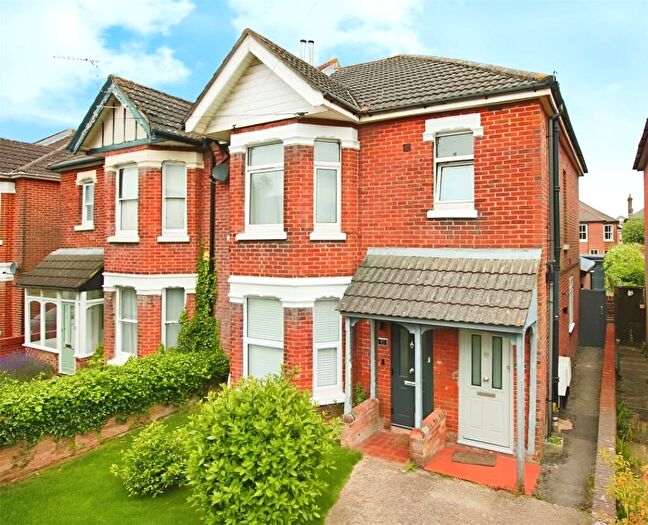 2 Bedroom Maisonette To Rent In South View Road, Southampton, Hampshire, SO15