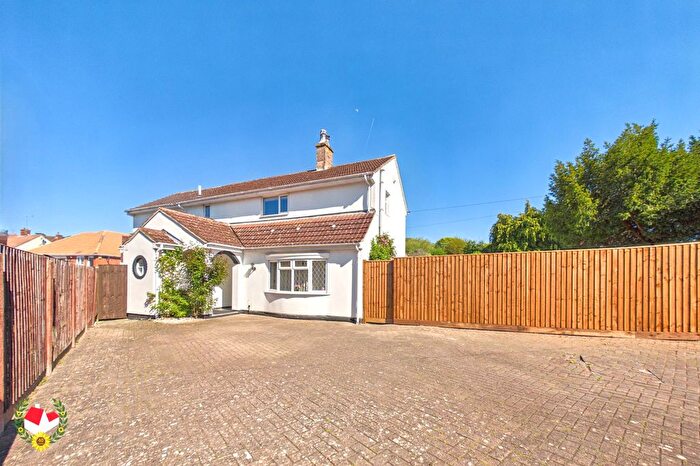 4 Bedroom Detached House For Sale In Tuffley Lane, Tuffley, GL4