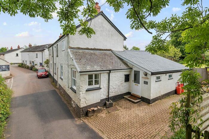 4 Bedroom Semi-Detached House For Sale In Cadeleigh, EX16