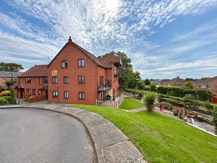 2 Bedroom Flat For Sale In Westway, Maghull, L31