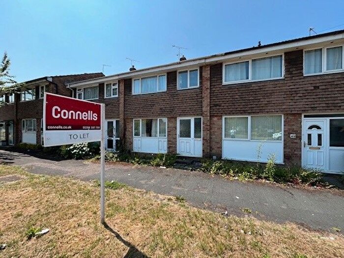 3 Bedroom Terraced House To Rent In Wendover Road, Aylesbury, HP21