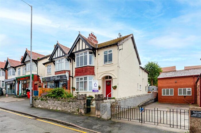 2 Bedroom Apartment For Sale In Colwyn Avenue, Rhos On Sea, Colwyn Bay, Conwy, LL28