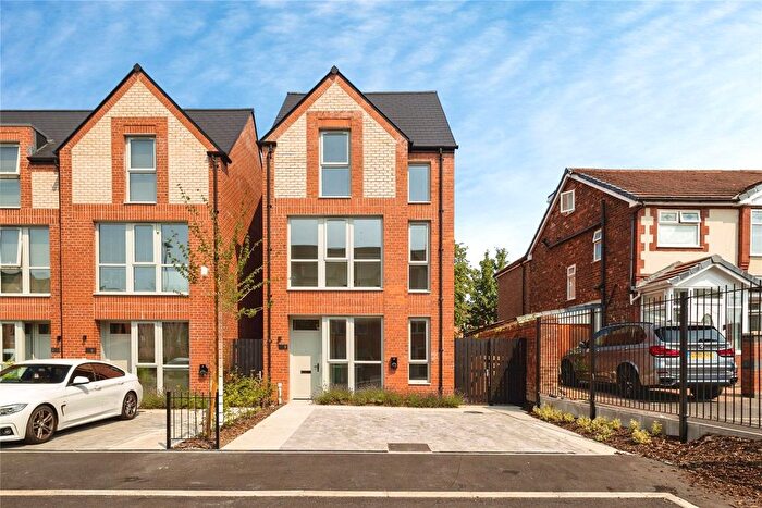 6 Bedroom Detached House For Sale In Stafford Close, Manchester, Greater Manchester, M14