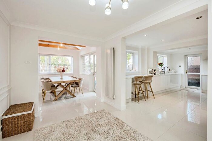 4 Bedroom Detached House For Sale In Porth Y Waun, Gowerton, Swansea, SA4