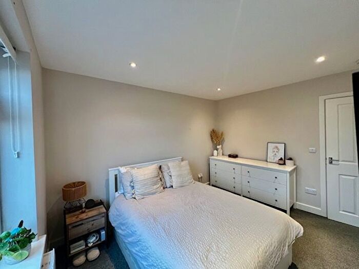 2 Bedroom Flat To Rent In Castle Road, Kirby Muxloe, Leicester, LE9