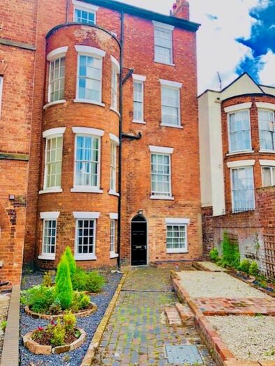 1 Bedroom Flat To Rent In Wolverhampton Street, Dudley, DY1