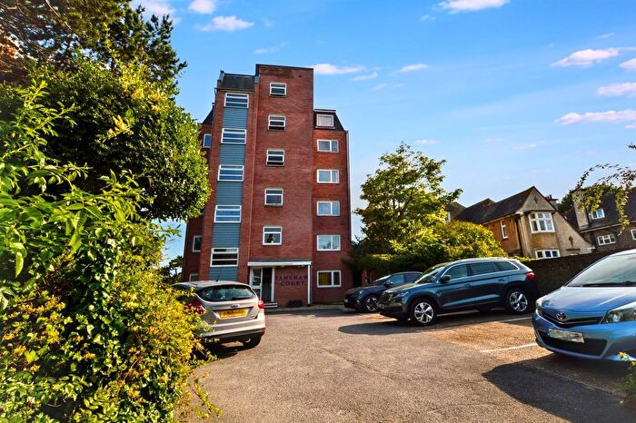 2 Bedroom Flat To Rent In The Goffs, Eastbourne, BN21
