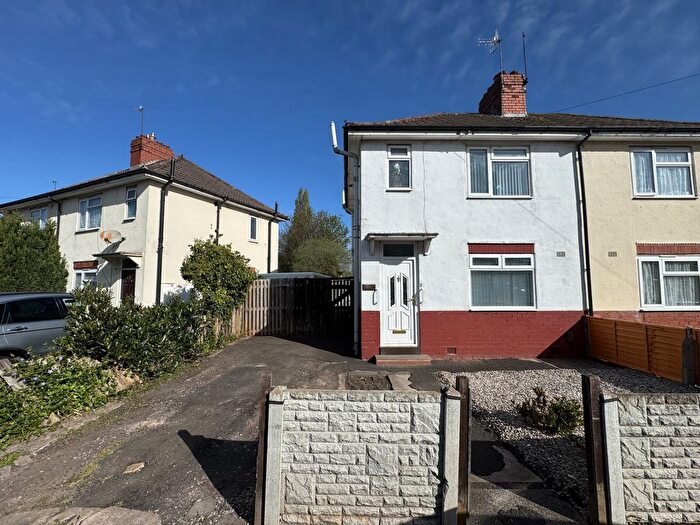 2 Bedroom Semi-Detached House To Rent In Grange Road, Cradley Heath, B64