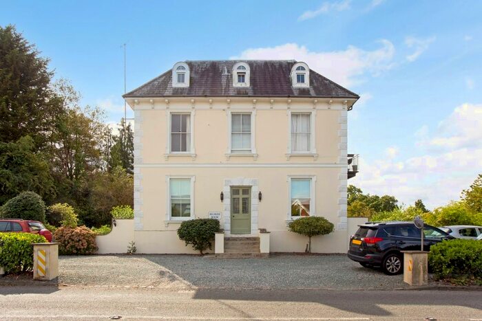 2 Bedroom Flat To Rent In Station Road, Durgates, Wadhurst, TN5