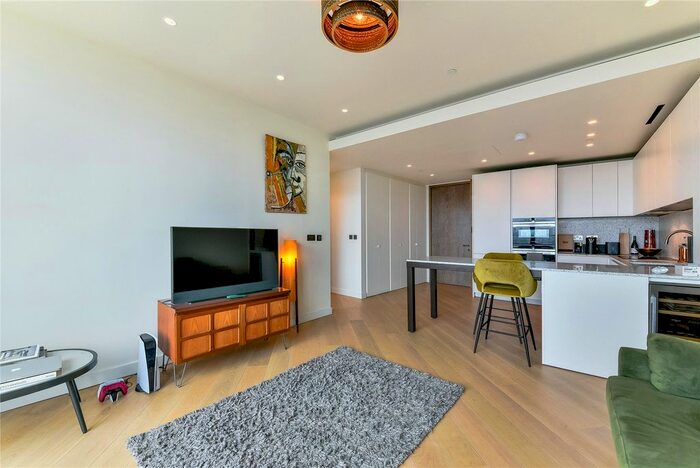 2 Bedroom Flat To Rent In Wood Crescent, Television Centre, White City, London, W12