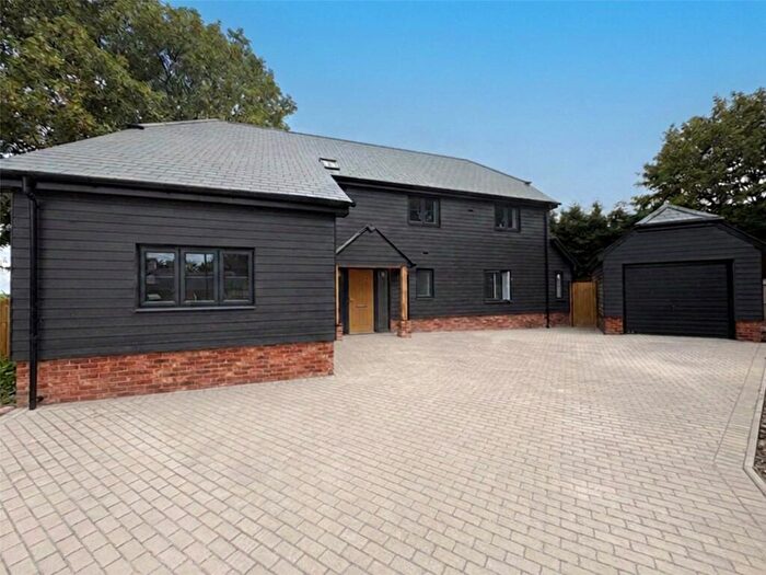 4 Bedroom Detached House For Sale In Odiham Road, Shalden, Alton, Hampshire, GU34