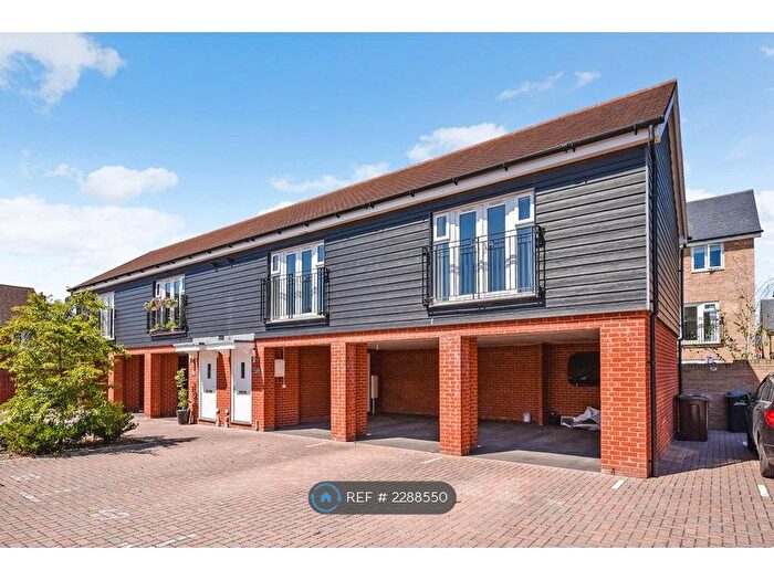 2 Bedroom Flat To Rent In Minchin Road, Romsey, SO51