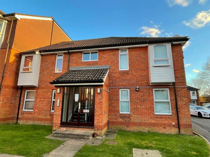 Studio To Rent In Church Road, Mitcham, CR4