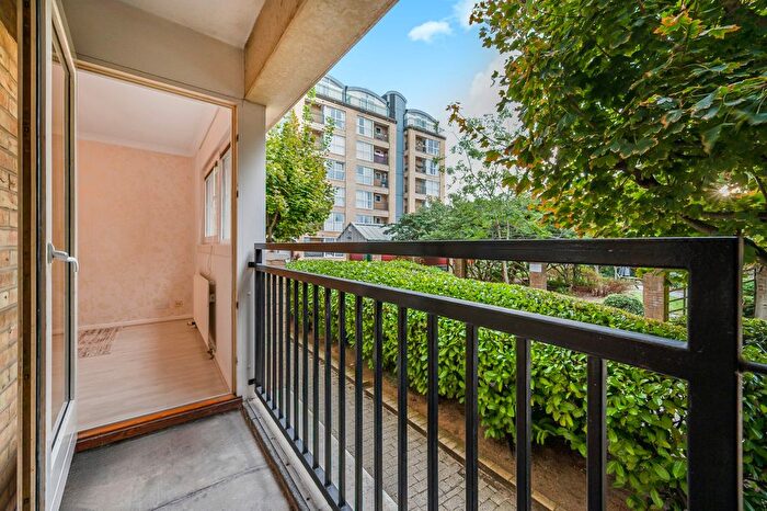 2 Bedroom Flat To Rent In Christian Court, Rotherhithe Street, SE16