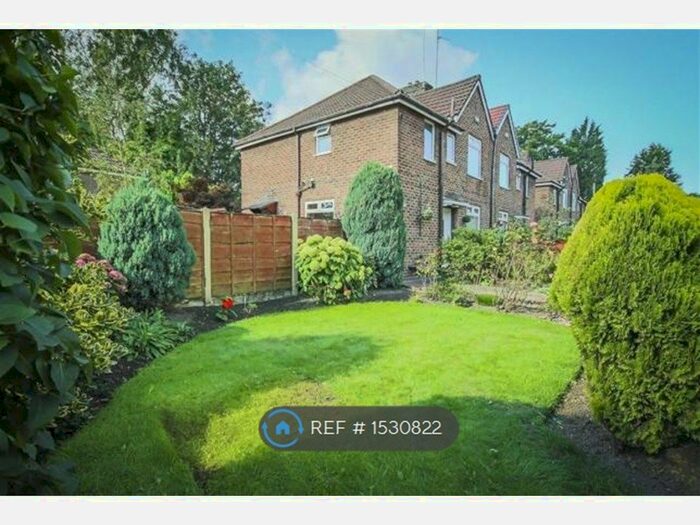 3 Bedroom Semi-Detached House To Rent In North Drive, Swinton, Manchester, M27