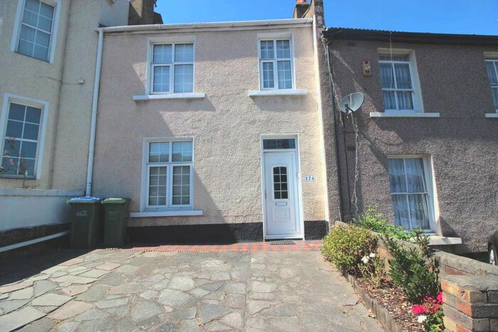 3 Bedroom Property To Rent In Burrage Road, Woolwich, SE18