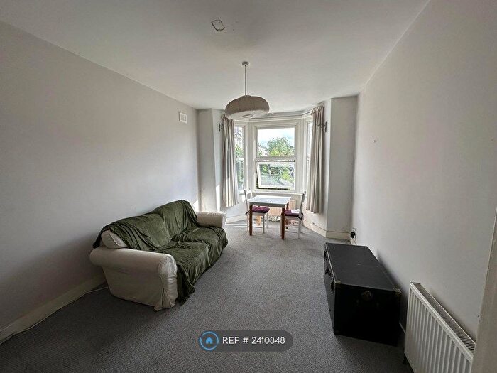 1 Bedroom Flat To Rent In Slaithwaite Road, London, SE13