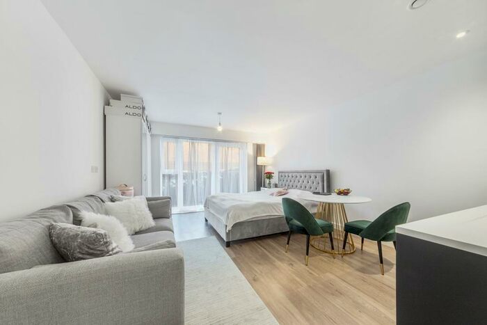 Studio To Rent In Fairbank House, Beaufort Square, Colindale, London, NW9