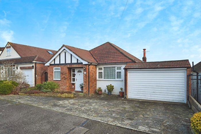 3 Bedroom Detached Bungalow For Sale In Burleigh Way, Potters Bar, EN6