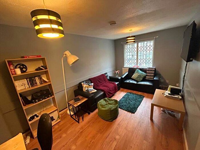 6 Bedroom House To Rent In Peveril Street, Nottingham, NG7