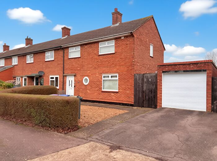 2 Bedroom End Of Terrace House For Sale In Lindencroft, Letchworth Garden City, SG6