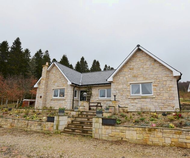 3 Bedroom Bungalow For Sale In Dallas, Forres, IV36