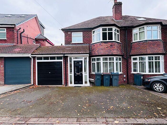 3 Bedroom Semi-Detached House To Rent In Clydesdale Road, Birmingham, B32