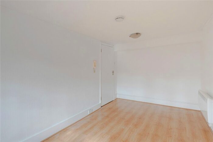 1 Bedroom Flat To Rent In Craven Hill, London, W2
