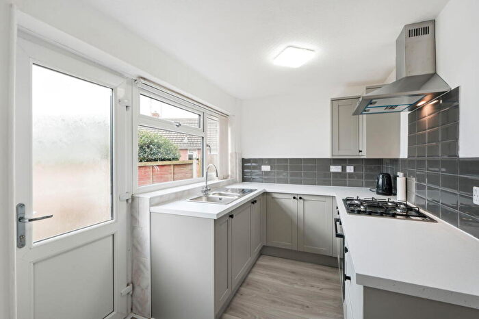 3 Bedroom End Of Terrace House For Sale In Greenfield Avenue, Marlbrook, Bromsgrove, B60