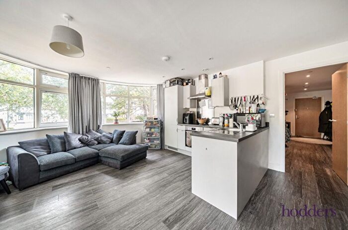 2 Bedroom Flat For Sale In Four Corners Chertsey, Pound Road, Chertsey, Surrey, KT16