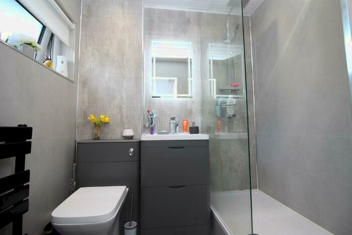 2 Bedroom Semi-Detached House For Sale In Drummond Place, Blackridge, EH48