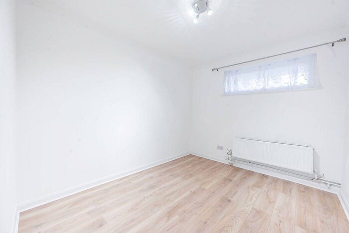 3 Bedroom Flat To Rent In Cowen Avenue, South Harrow, Harrow, HA2