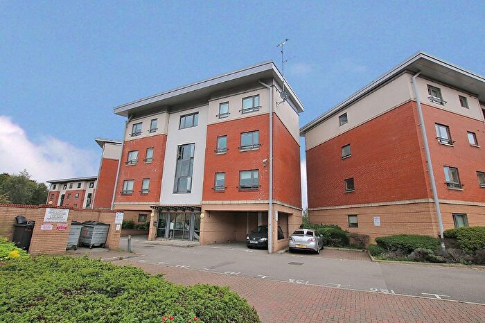 2 Bedroom Flat To Rent In West Cotton Close, Riverside Wharf, Northampton, NN4