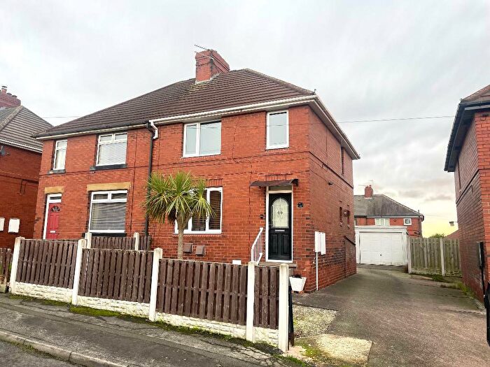 3 Bedroom Semi-Detached House For Sale In Hill Top Road, Birdwell, Barnsley, S70