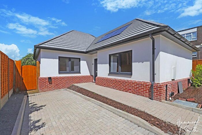 3 Bedroom Detached Bungalow To Rent In Crows Road, Epping, CM16