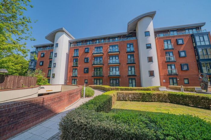 2 Bedroom Apartment For Sale In Union Road, Solihull, B91