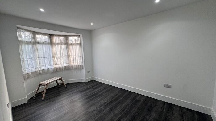 3 Bedroom Semi-Detached House To Rent In Woodlawn Drive, Feltham, TW13