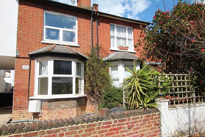 2 Bedroom Flat For Sale In Darwin Road, Ealing, W5
