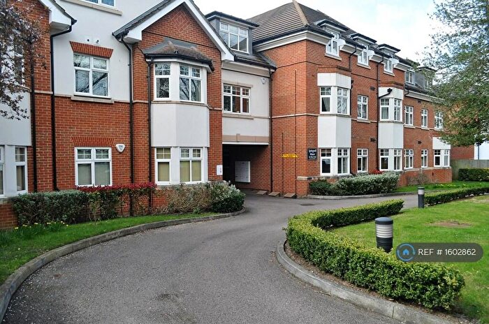 2 Bedroom Flat To Rent In Albion Road, Sutton, SM2