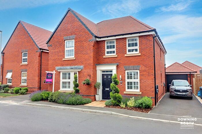 4 Bedroom Detached House For Sale In Robinson Lane, Fradley, Lichfield, WS13