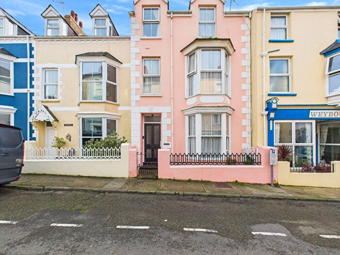 8 Bedroom Terraced House For Sale In Warren Street, Tenby, SA70