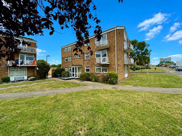 1 Bedroom Apartment To Rent In Hastoe Park, Aylesbury, HP20