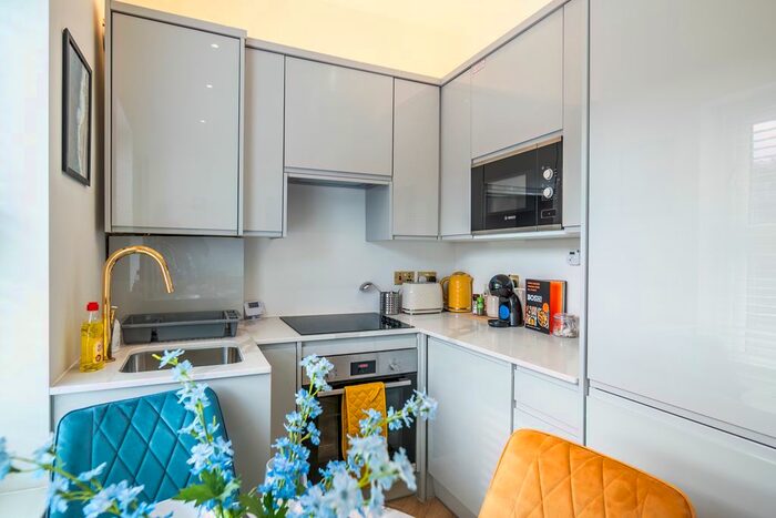 1 Bedroom Flat To Rent In Grafton Road, London, NW5