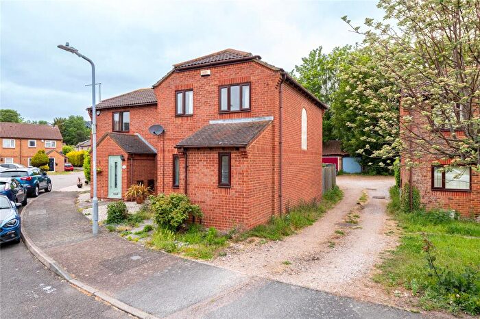 3 Bedroom Semi-Detached House For Sale In The Willows, Kemsley, Sittingbourne, Kent, ME10