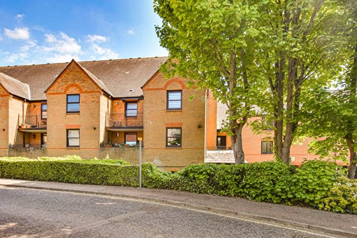 1 Bedroom Flat For Sale In Fitzwalter Place, Chelmsford Road, CM6