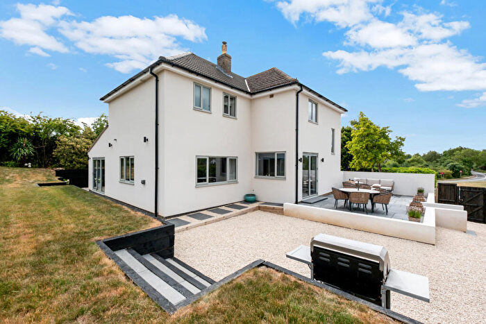 4 Bedroom Detached House For Sale In Turnpike Road, Ryhall, Stamford, PE9