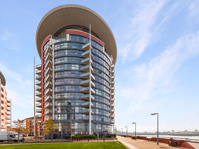 1 Bedroom Flat To Rent In , E14